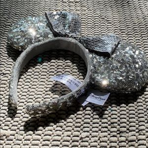 ✨SOLD✨ Disney Ears